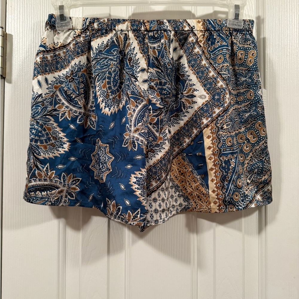 Cider Blue and White Paisley High Waist Shorts
